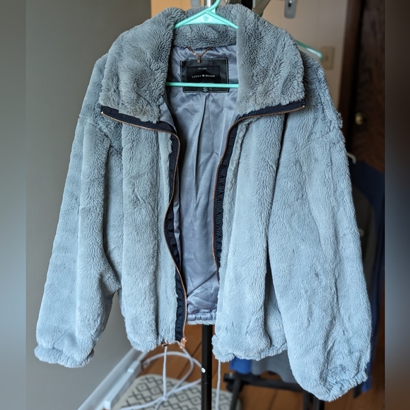 Lucky Brand Grey Faux Fur Jacket - Picture 1 of 6